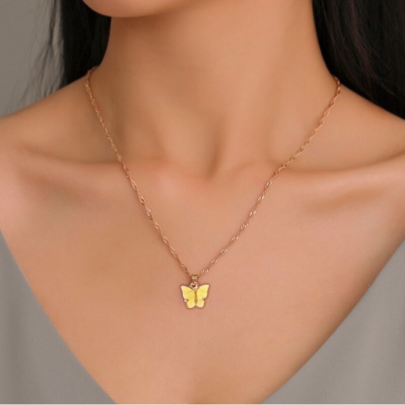 NEW Yellow Butterfly Pendent Necklace - Picture 1 of 4